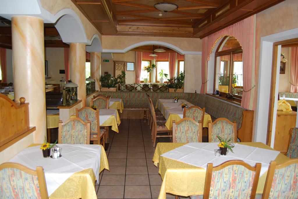 Hotel Jaegerhof Kolsassberg Exterior photo